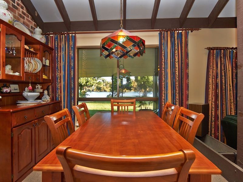 24 Cowans Lane, Oxley Island NSW 2430