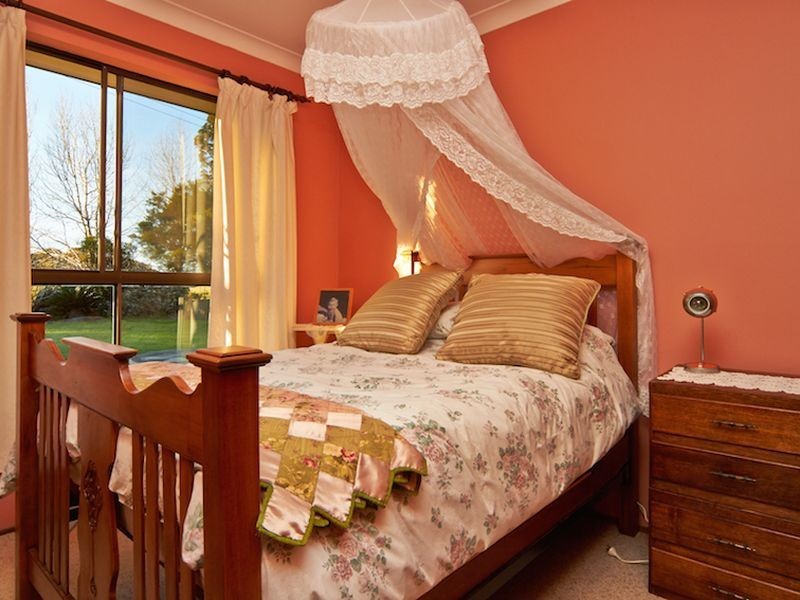 24 Cowans Lane, Oxley Island NSW 2430