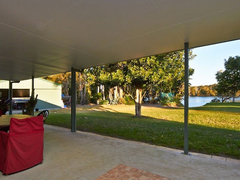 24 Cowans Lane, Oxley Island NSW 2430