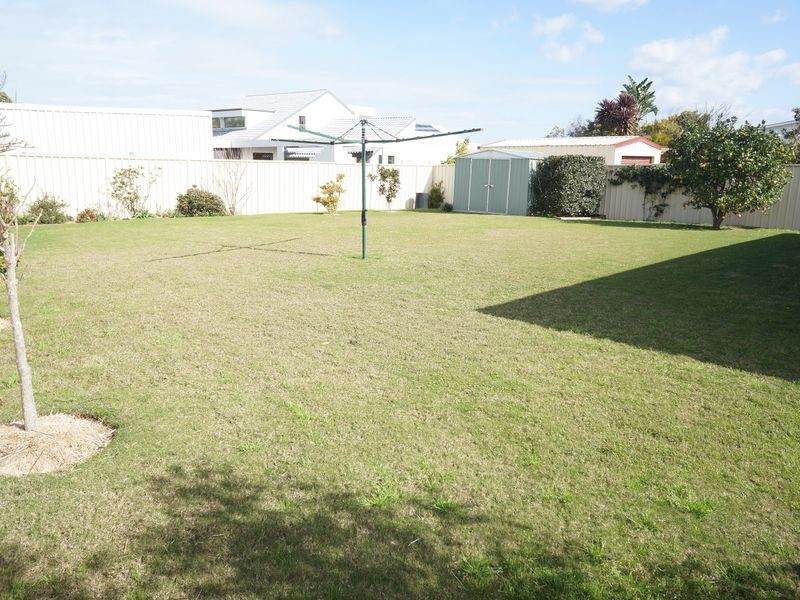 4 Shantull Drive, Wallabi Point NSW 2430