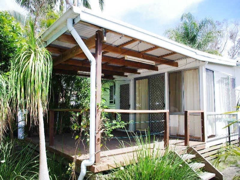 32 Smith Street, Old Bar NSW 2430