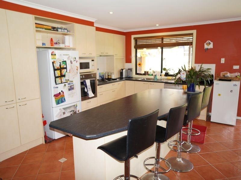 7 Surfsound Ave, Wallabi Point NSW 2430