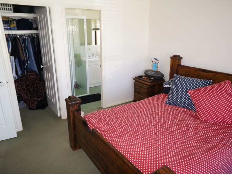 7 Surfsound Ave, Wallabi Point NSW 2430