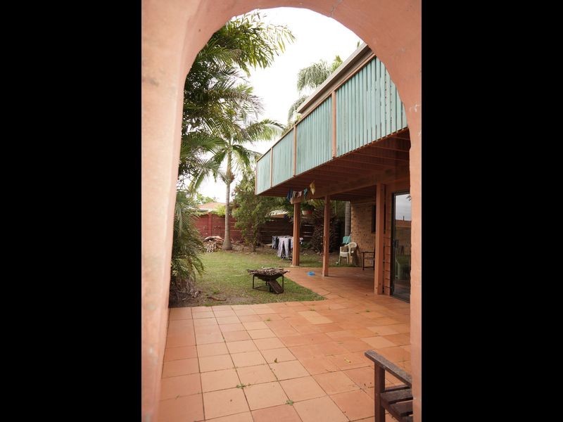 69 Waterman Street, Old Bar NSW 2430