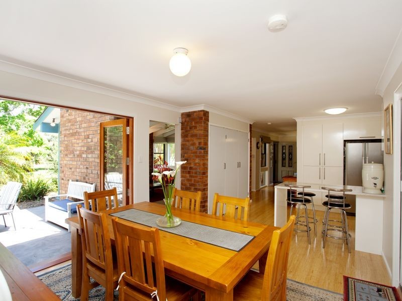 14 Oceanic Place, Old Bar NSW 2430