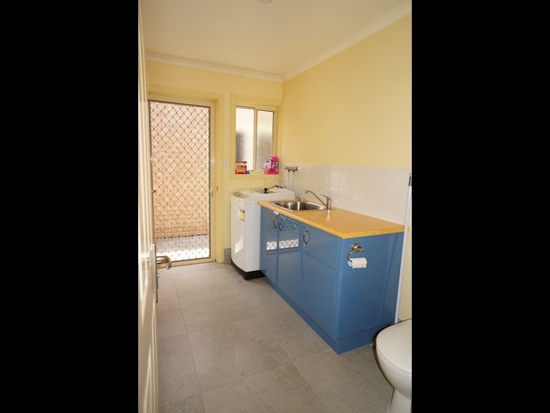 2/24 Wyden Street, Old Bar NSW 2430