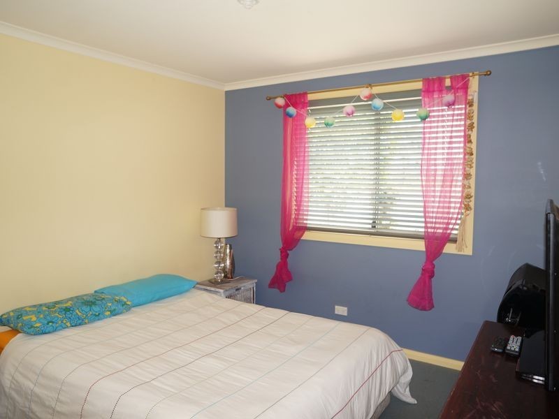 2/24 Wyden Street, Old Bar NSW 2430