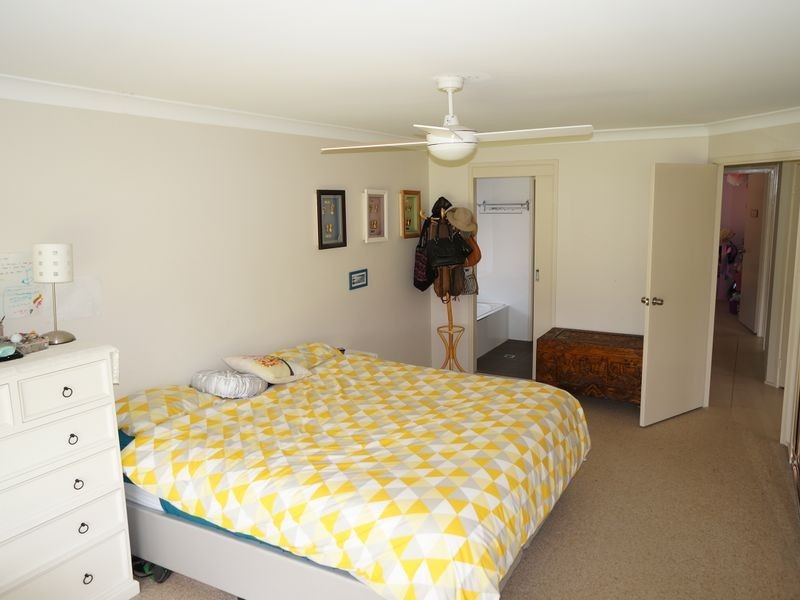 5 Casuarina Close, Old Bar NSW 2430