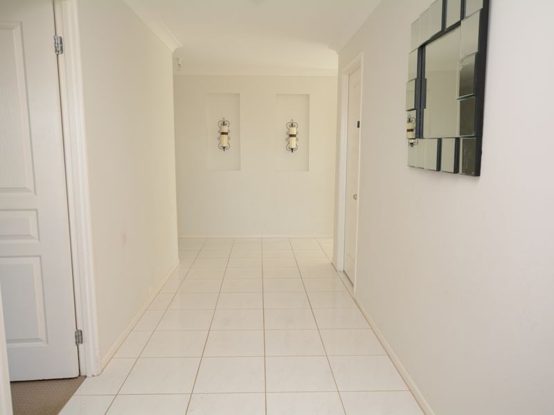 2 Threadfin Court, Old Bar NSW 2430