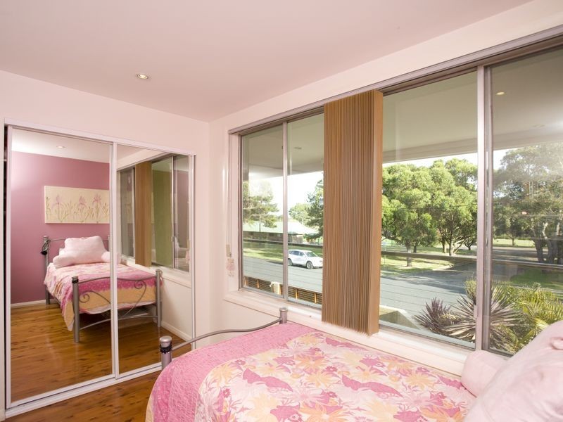 2 David Street, Old Bar NSW 2430