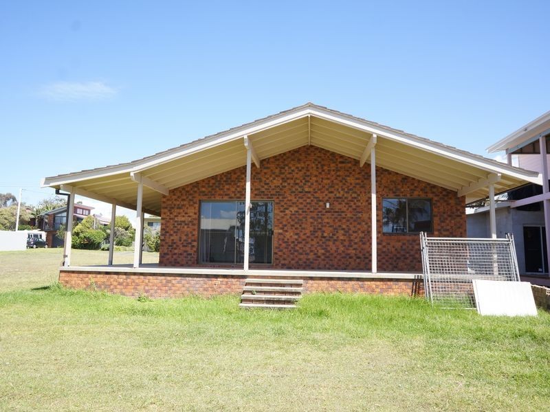 34 Ocean Drive, Wallabi Point NSW 2430
