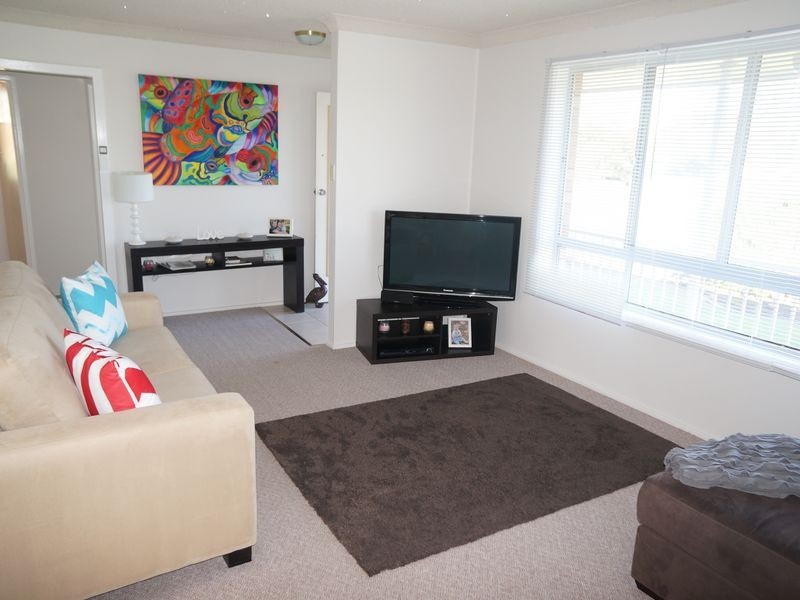 73 Edinburgh Drive, Taree NSW 2430