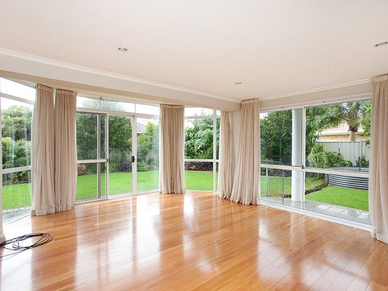 11 Laurina Close, Old Bar NSW 2430
