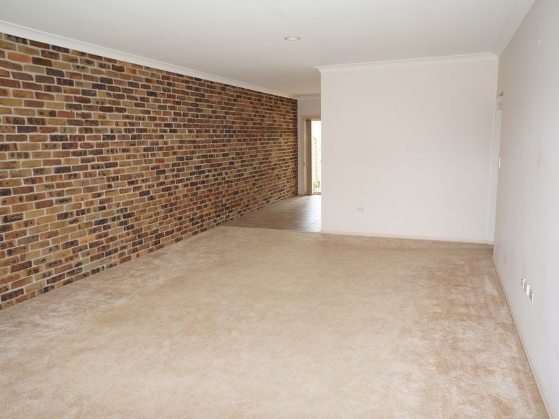 4/58-60 Wyden Street, Old Bar NSW 2430