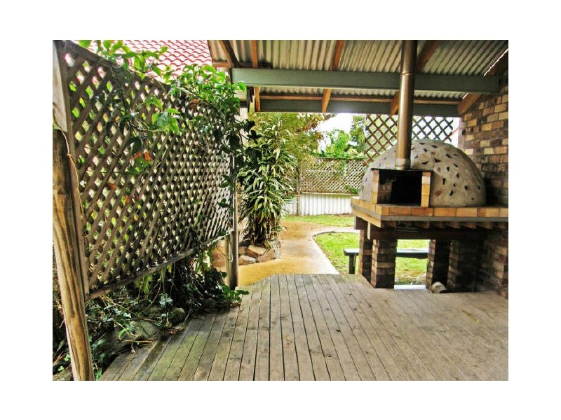 9 Oceanic Place, Old Bar NSW 2430