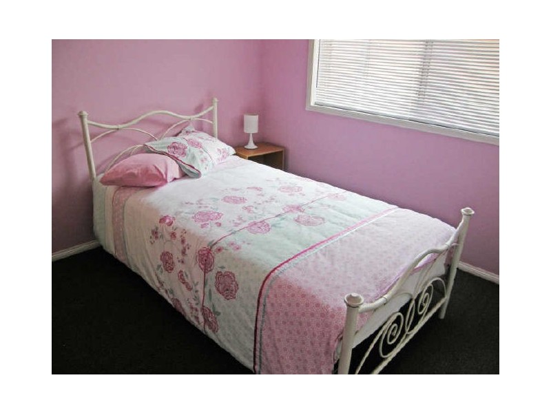 9 Oceanic Place, Old Bar NSW 2430