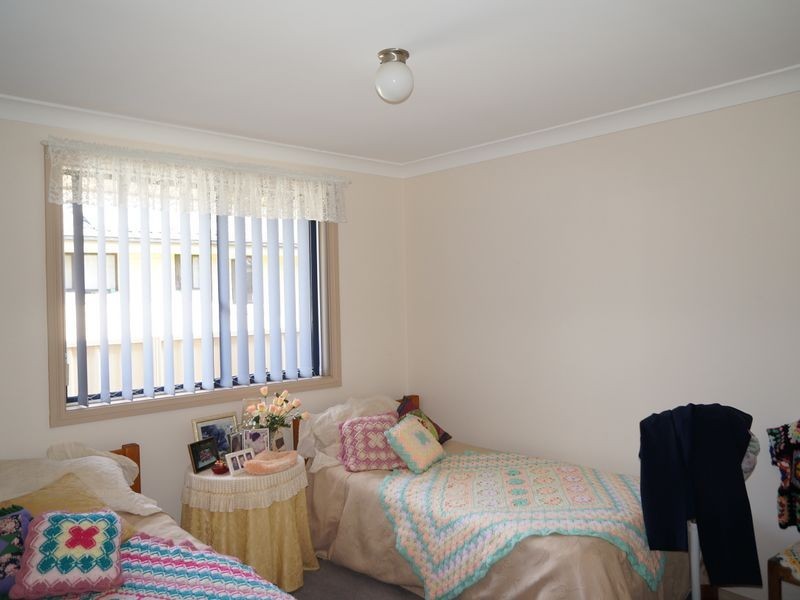 11 Bluehaven Drive, Old Bar NSW 2430