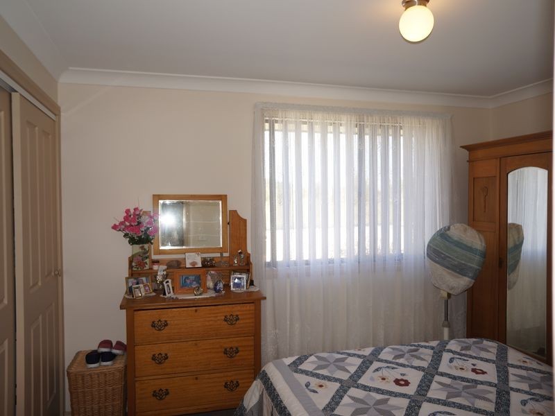 11 Bluehaven Drive, Old Bar NSW 2430