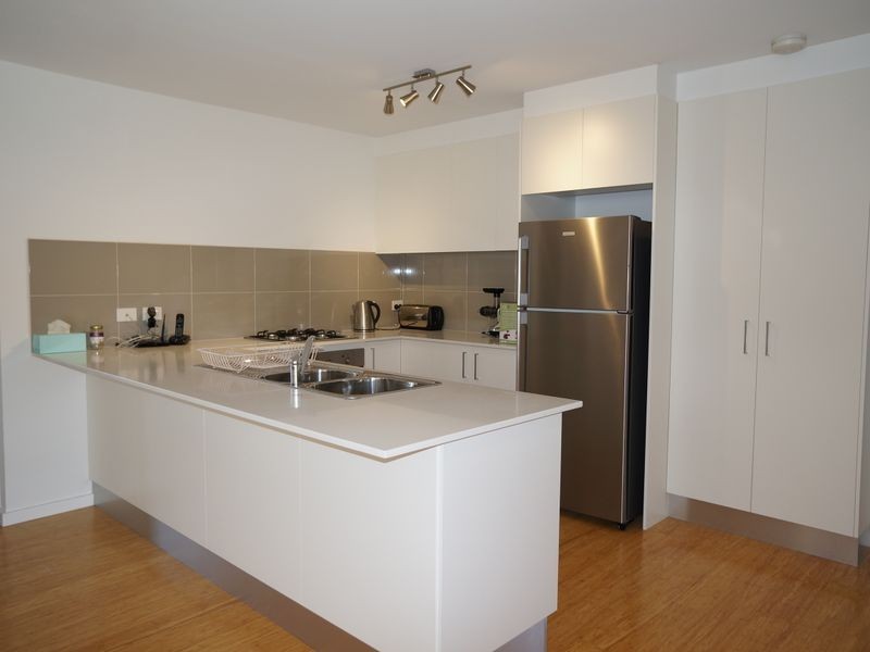8 Bluehaven Drive, Old Bar NSW 2430