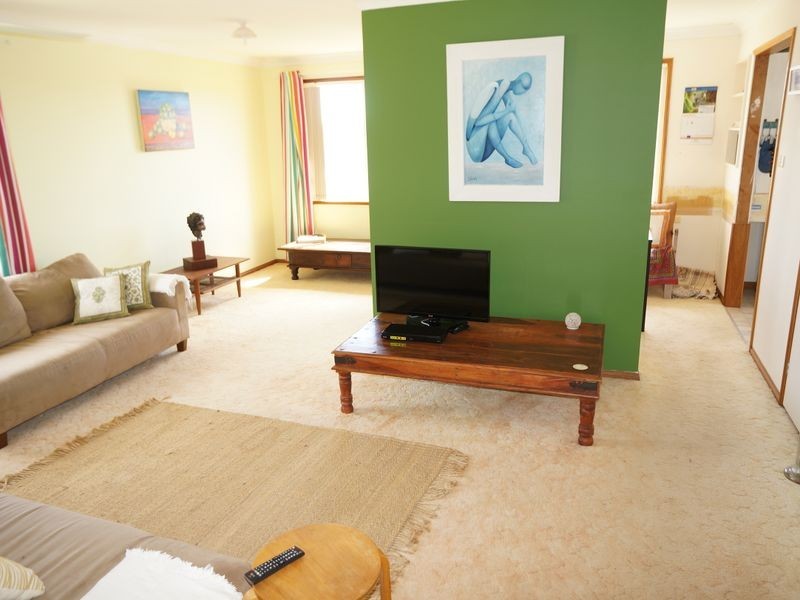 37 Molong Road, Old Bar NSW 2430