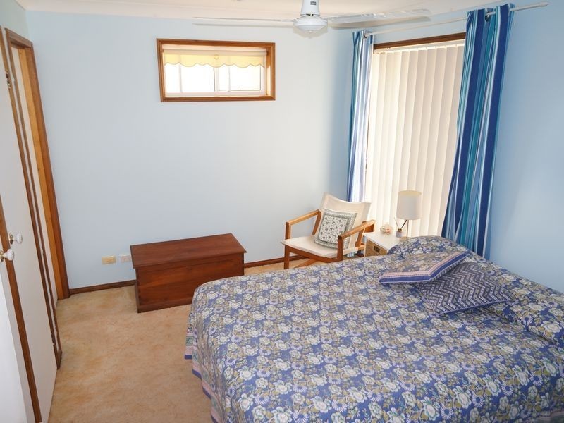 37 Molong Road, Old Bar NSW 2430