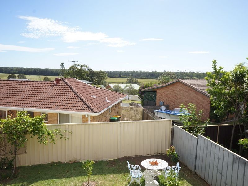 37 Molong Road, Old Bar NSW 2430