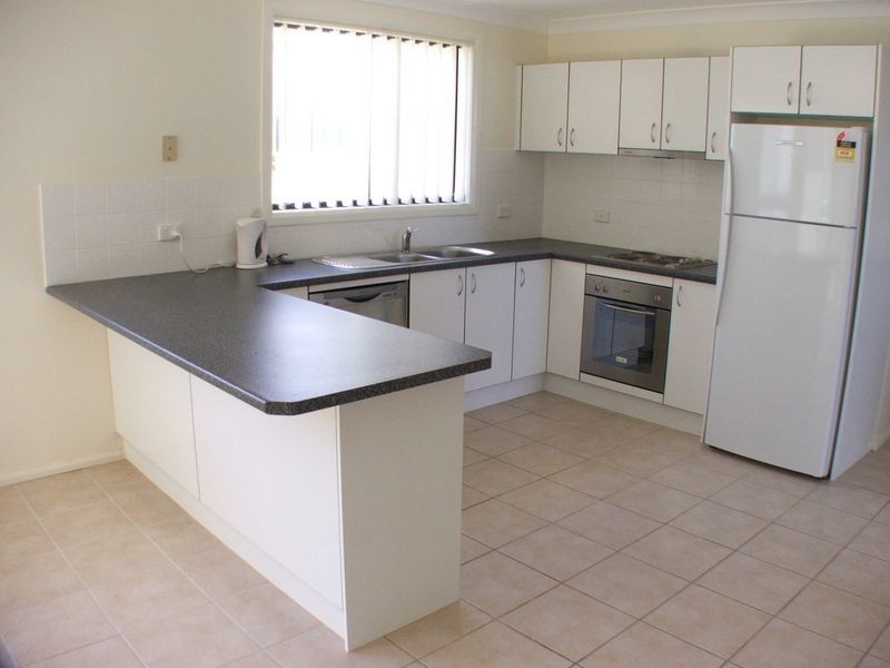 32a Ivy Crescent, Old Bar NSW 2430