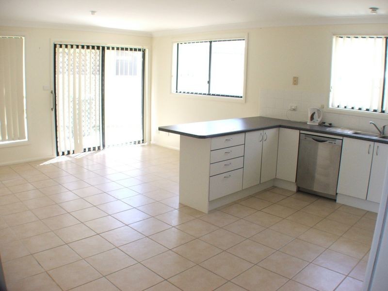 32a Ivy Crescent, Old Bar NSW 2430