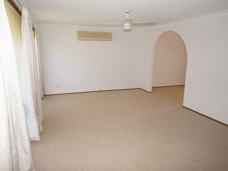 4 Suni Drive, Old Bar NSW 2430