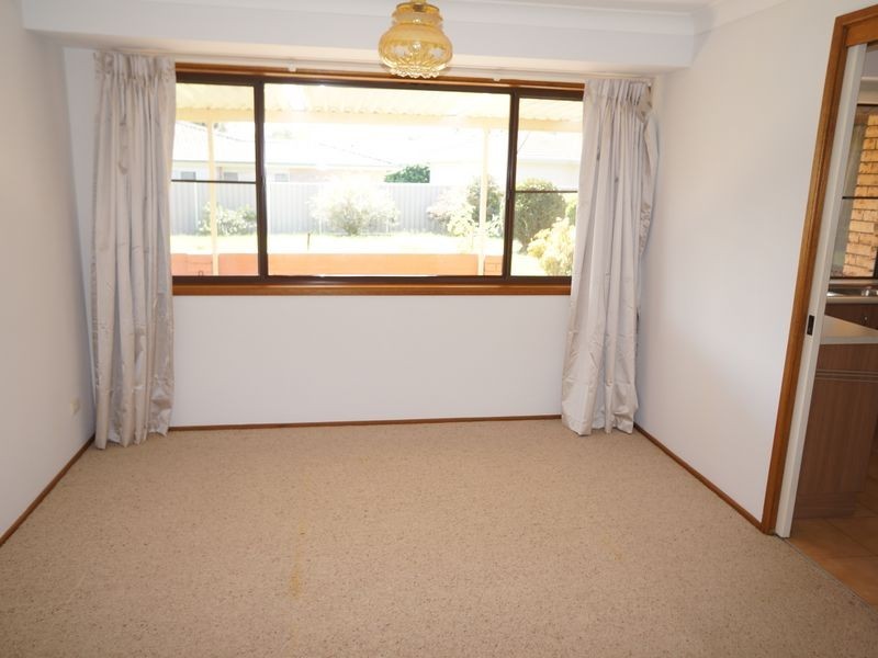 4 Suni Drive, Old Bar NSW 2430