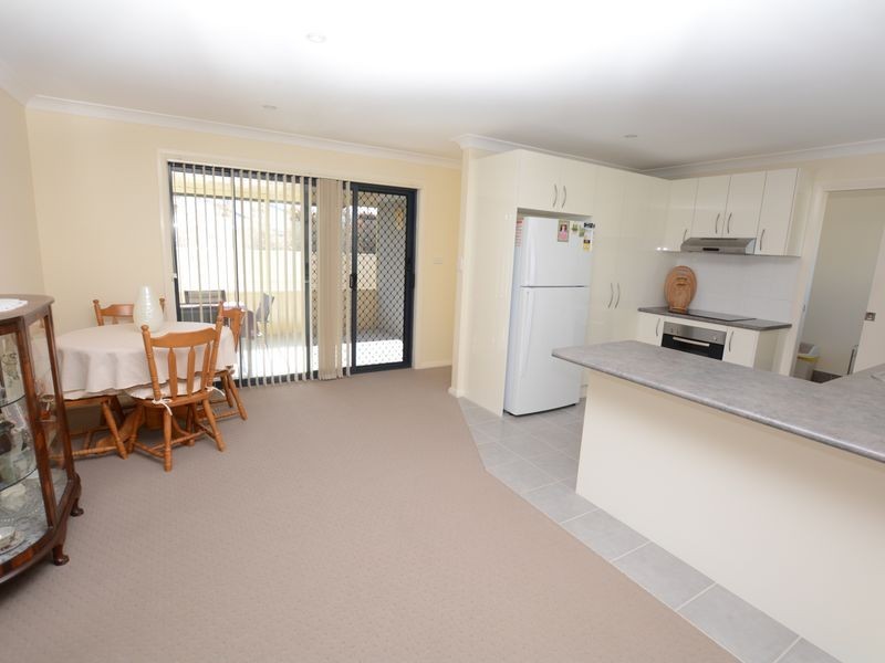 3B Albatross Way, Old Bar NSW 2430