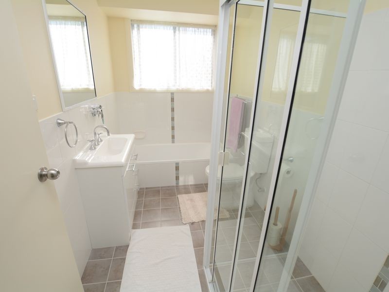 3B Albatross Way, Old Bar NSW 2430