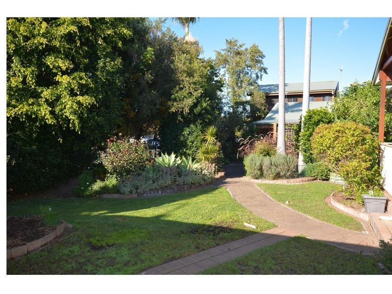 28 Clerke Street, Old Bar NSW 2430