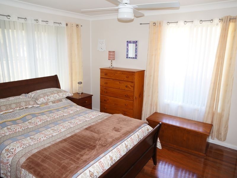 19 Richardson St, Old Bar NSW 2430