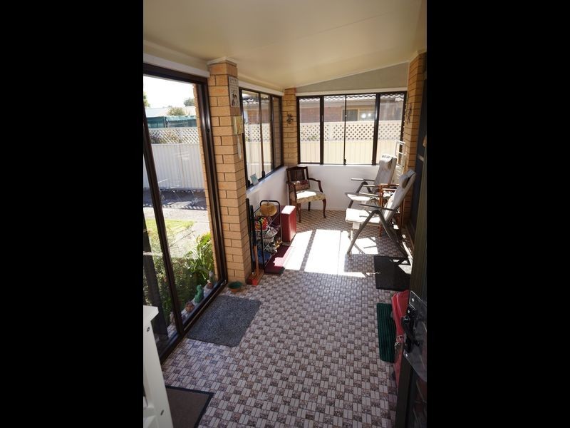 19 Richardson St, Old Bar NSW 2430