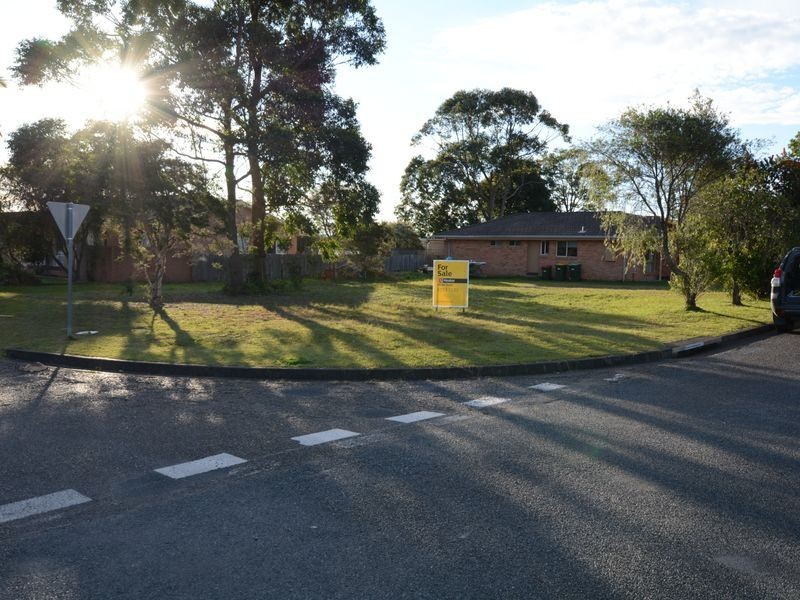 21 Farleigh St, Old Bar NSW 2430