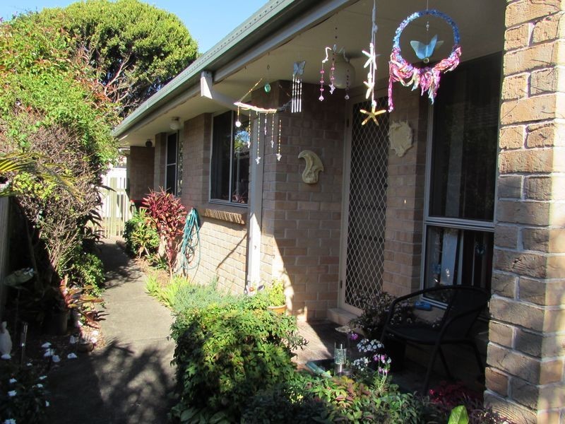 3/8 Bryan Street, Old Bar NSW 2430