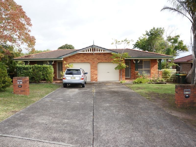 1/3 Silky Ash Close, Old Bar NSW 2430