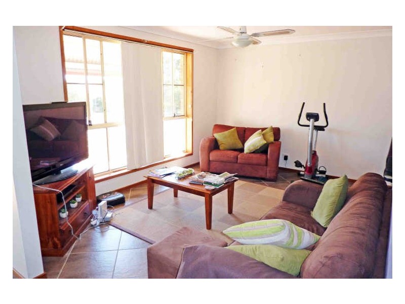 20 Gannet Crescent, Old Bar NSW 2430