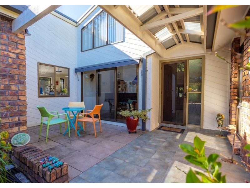 3 Cassia Close, Old Bar NSW 2430