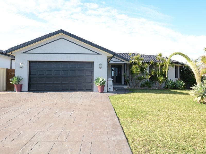 13 Shantull Drive, Wallabi Point NSW 2430
