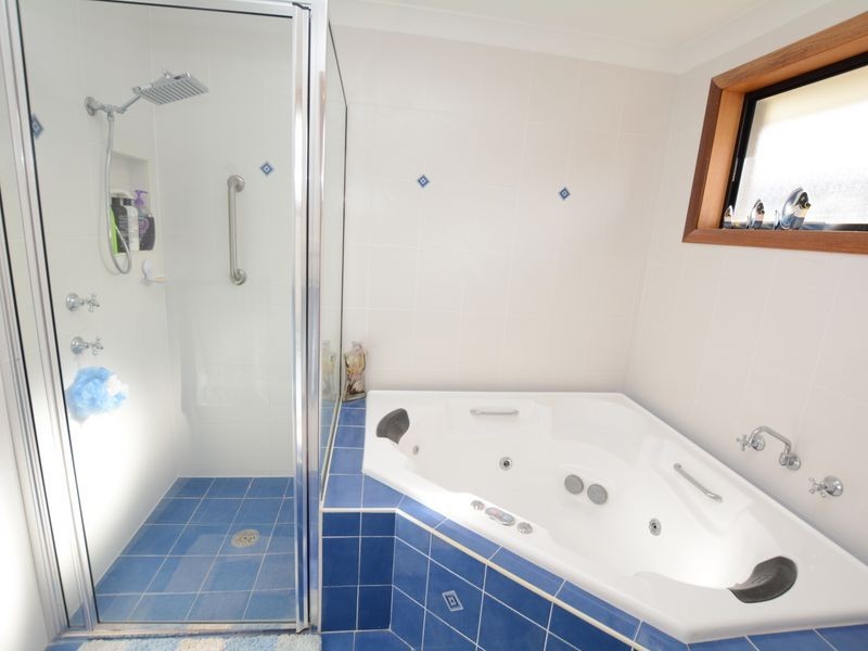 13 Shantull Drive, Wallabi Point NSW 2430