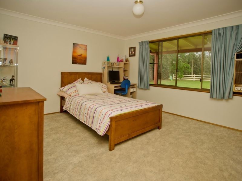 10 Narrung Place, Oxley Island NSW 2430