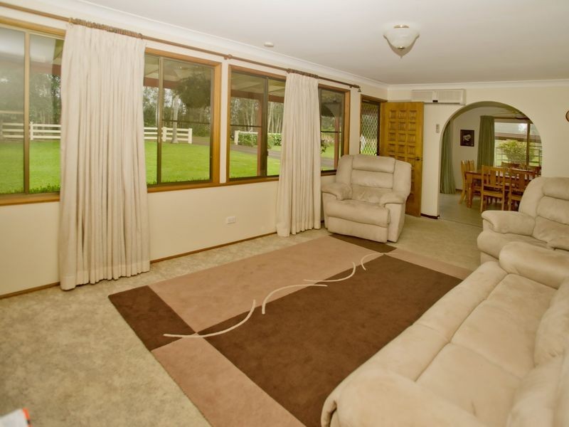 10 Narrung Place, Oxley Island NSW 2430