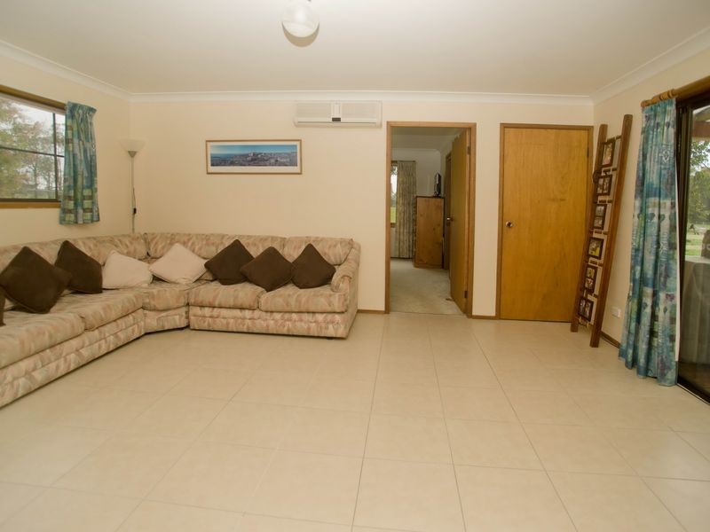 10 Narrung Place, Oxley Island NSW 2430