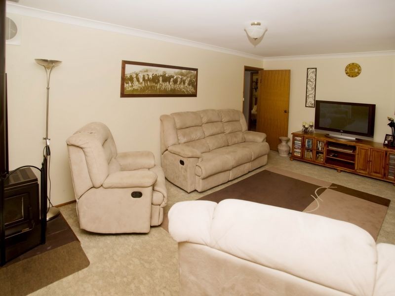 10 Narrung Place, Oxley Island NSW 2430