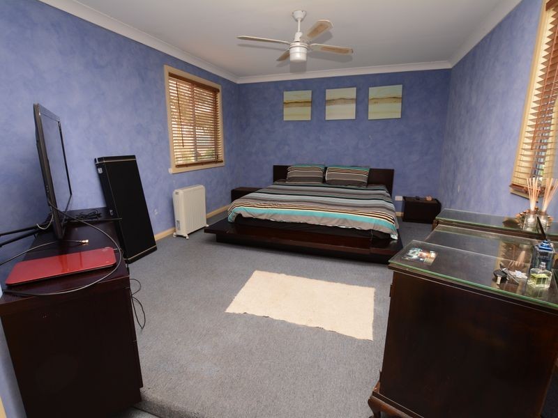 19 Ungala Road, Old Bar NSW 2430