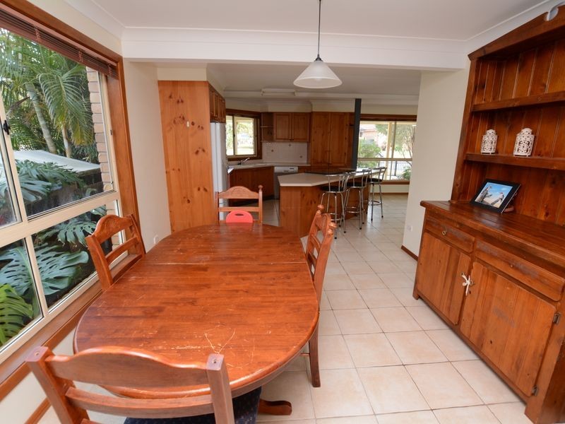 17 Suni Drive, Old Bar NSW 2430