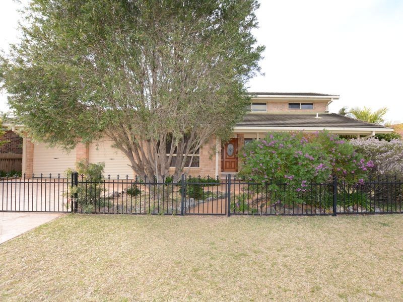 17 Suni Drive, Old Bar NSW 2430