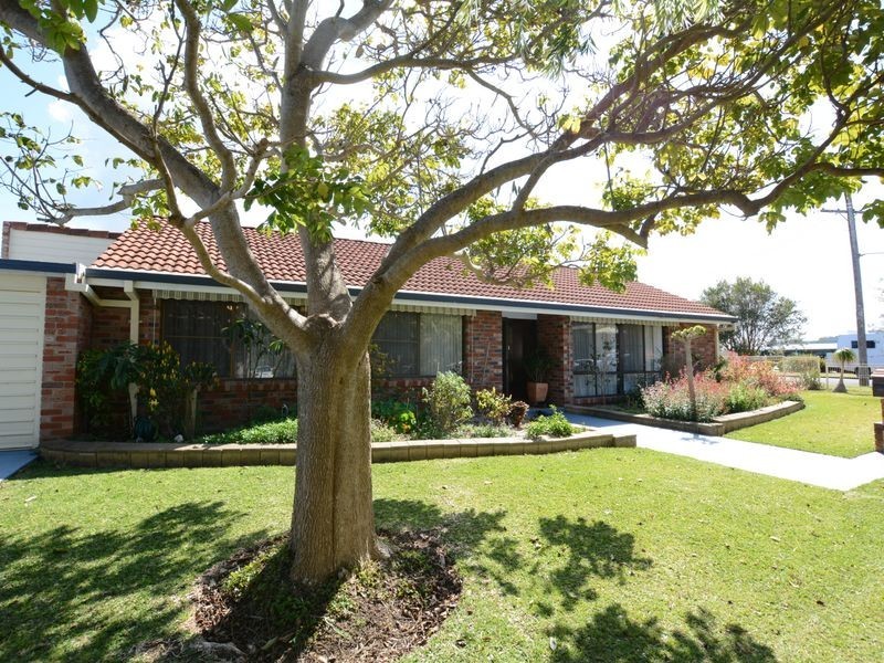 25 Richardson Street, Old Bar NSW 2430